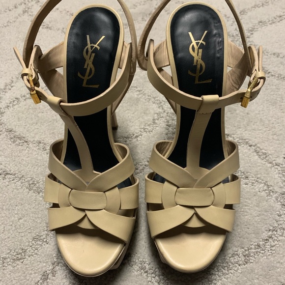 🔥SOLD🔥Yves Saint Laurent Tribute Sandals🔥🔥SOLD - Picture 1 of 5